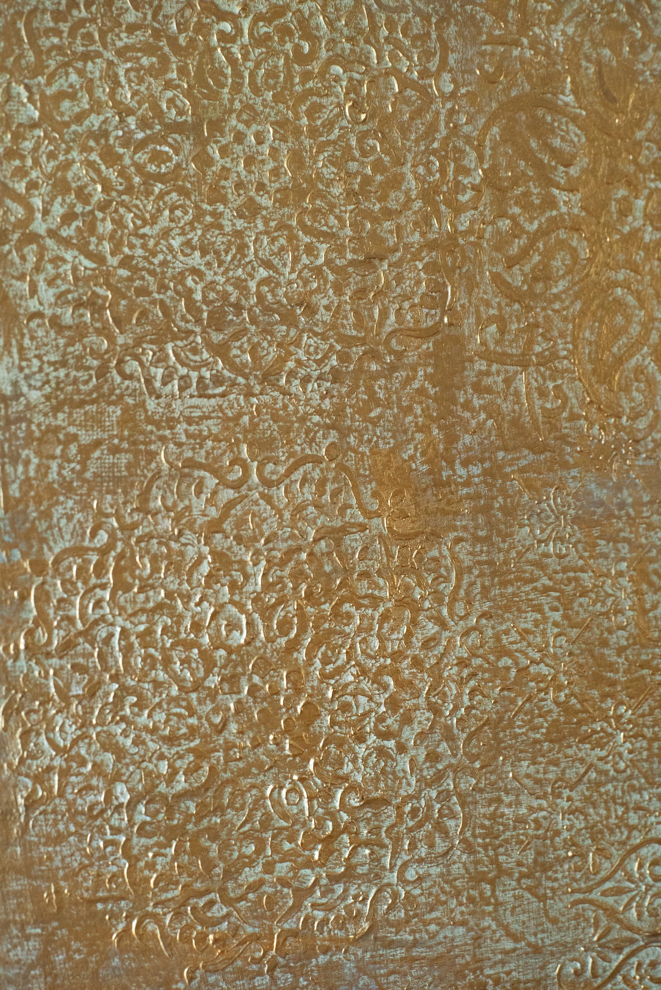 GOLDY CHATEAU LOVE - <b><span class="sold">SOLD</span></b>