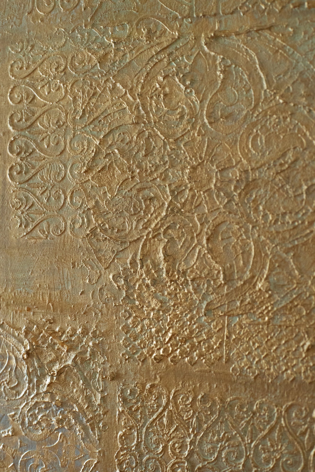 GOLDY CHATEAU LOVE - <b><span class="sold">SOLD</span></b>