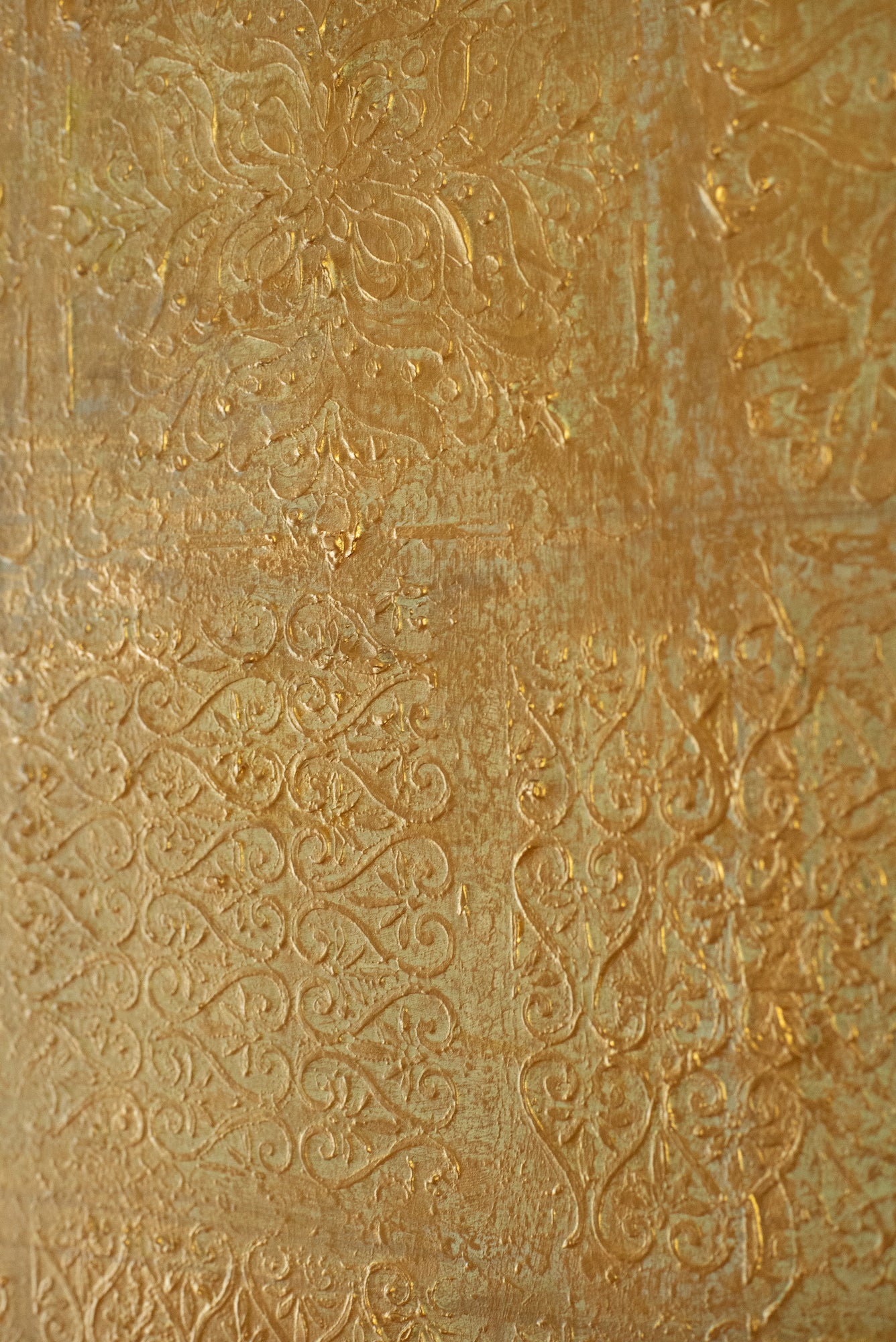 GOLDY CHATEAU LOVE - <b><span class="sold">SOLD</span></b>