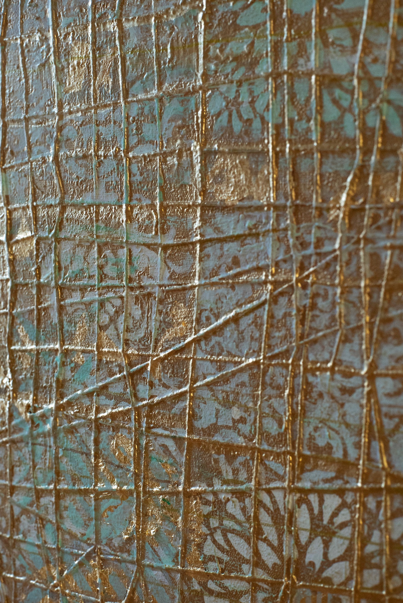 GOLDY GRID UNIVERSE -<b><span class="sold">SOLD</span></b>