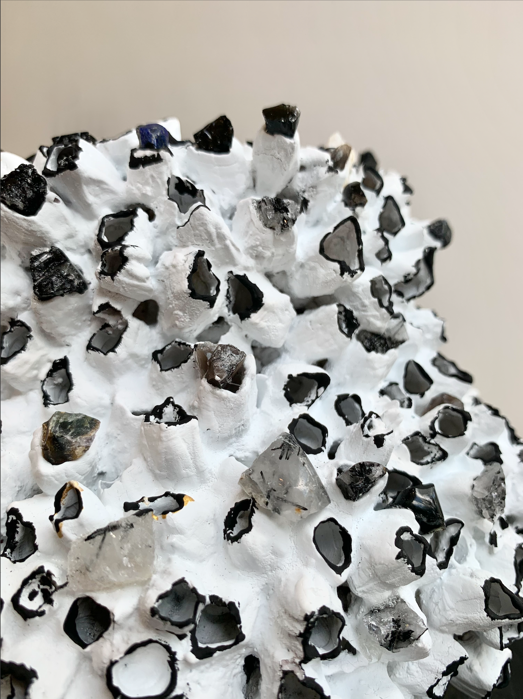 White/Black Seashell & Crystal Vase (medium)