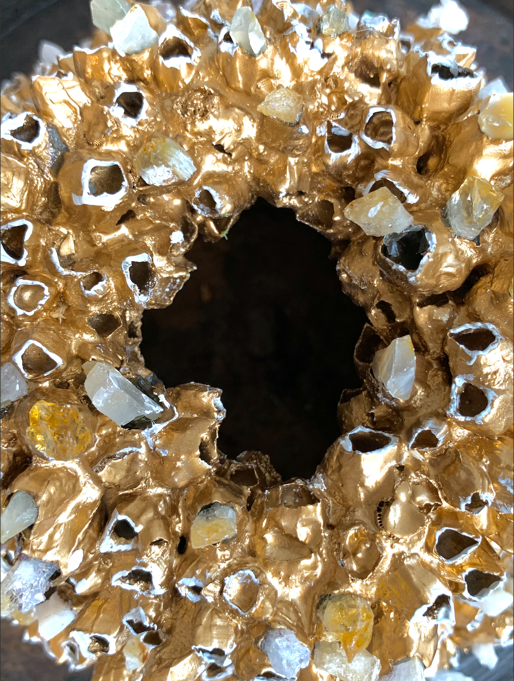 Gold Seashell Vase (Medium)